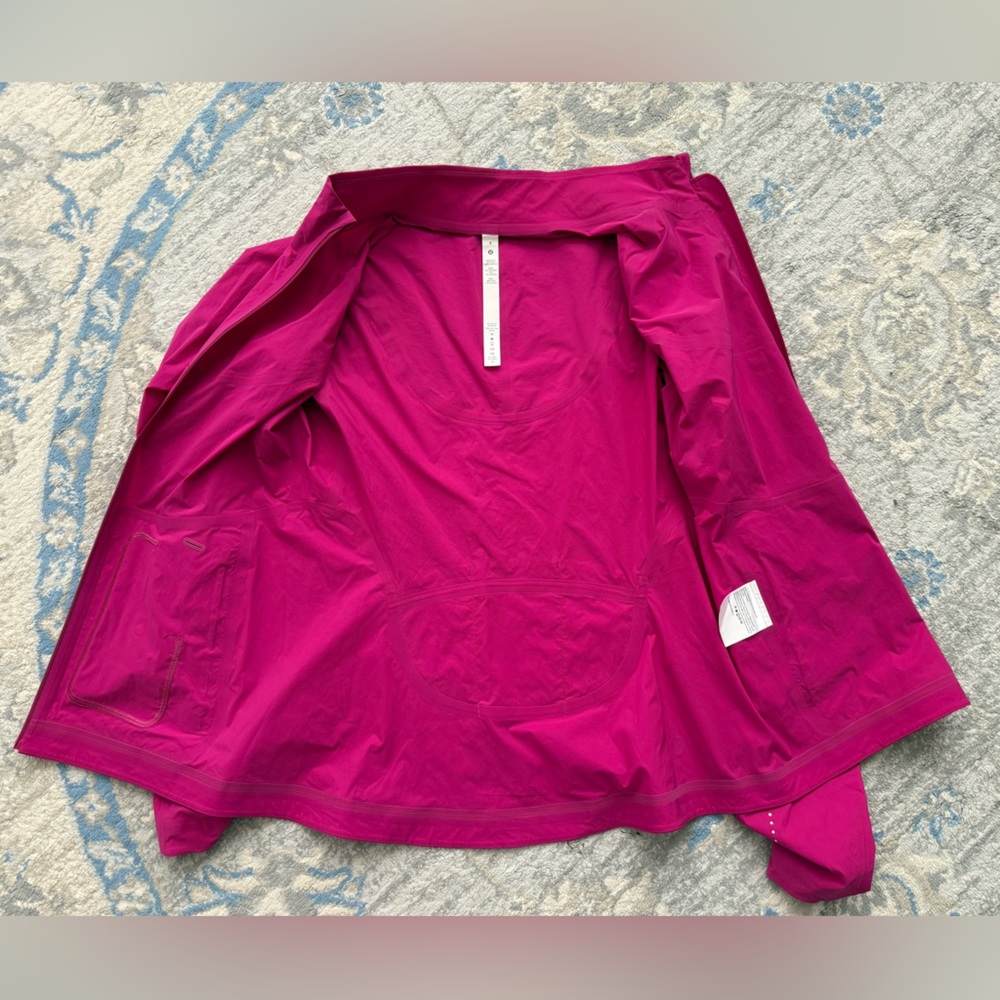 Lululemon Fast and Free Windbreaker Ripened Raspberry - Picture 9 of 11